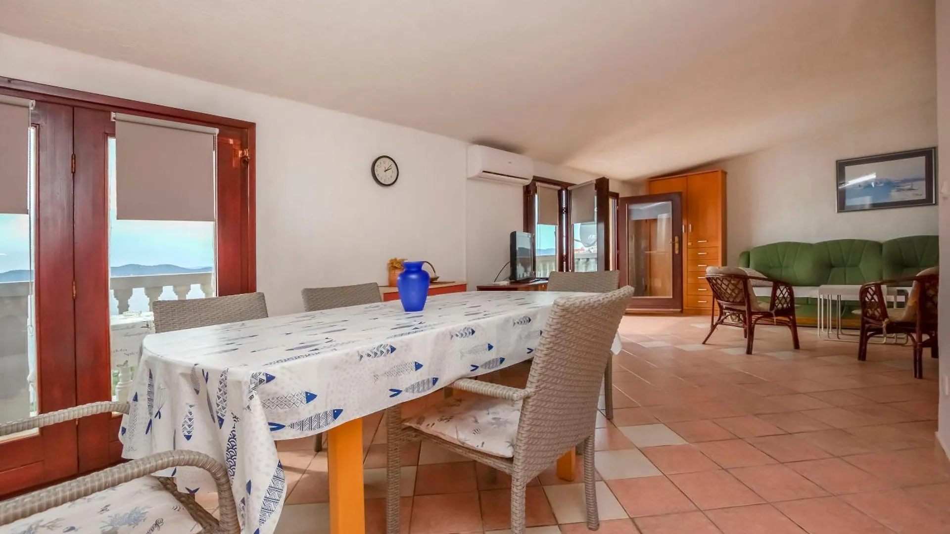 Apartments Marinero 0*, Drage